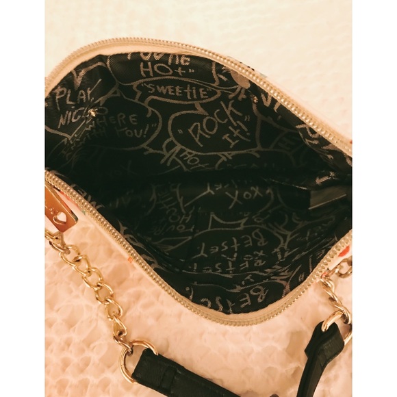 BETSEY JOHNSON Floral Crossbody Purse - Picture 4 of 4